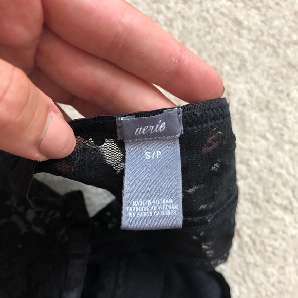 Black lace Aerie Bandeau with cinched center - Picture 4 of 4